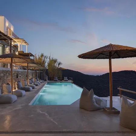 Dazzling Kythnos | Elixir | 3 Bedrooms | Located On Top Of Kastella Beach | Shared Infinity Pool | Panoramic Vistas Of Aegan Sea | Stimata Vila Mérichas
