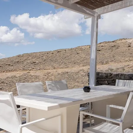 Vila Dazzling Kythnos | Elixir | 3 Bedrooms | Located On Top Of Kastella Beach | Shared Infinity Pool | Panoramic Vistas Of Aegan Sea | Stimata *