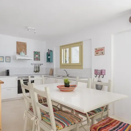Dazzling Kythnos | Elixir | 3 Bedrooms | Located On Top Of Kastella Beach | Shared Infinity Pool | Panoramic Vistas Of Aegan Sea | Stimata Vila *